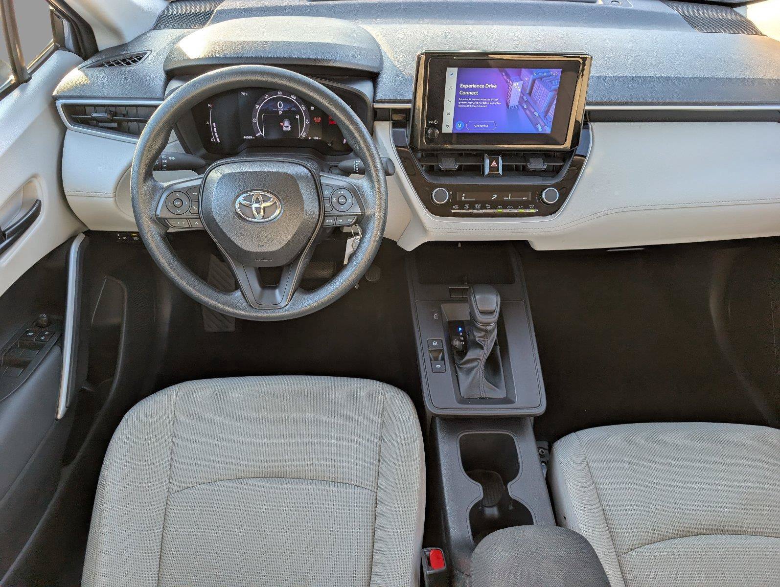 Used 2026 Toyota Corolla Cross L FWD image 31