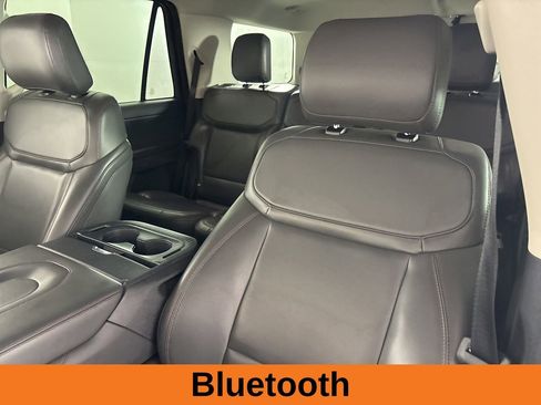 Used 2025 Ford Expedition Active AWD/4WD image 12