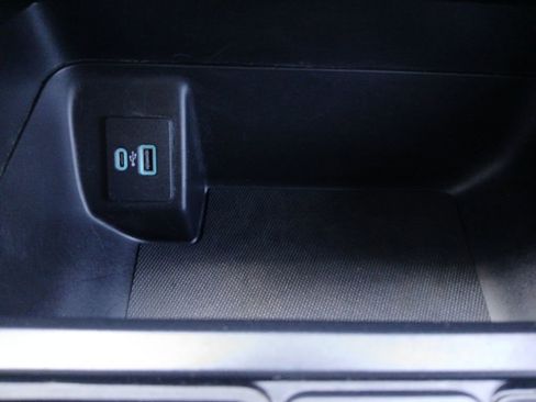 Used 2023 Ford F150 XLT AWD/4WD image 6