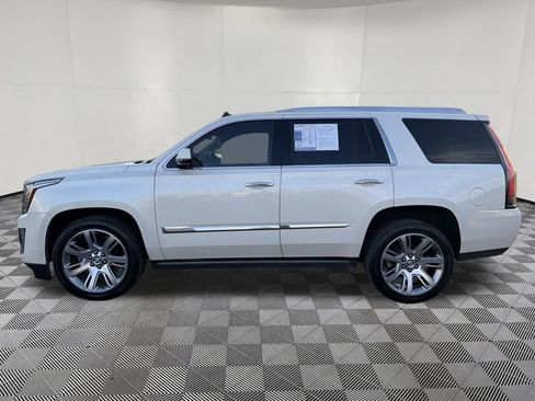 Used 2015 Cadillac Escalade Premium AWD/4WD image 4