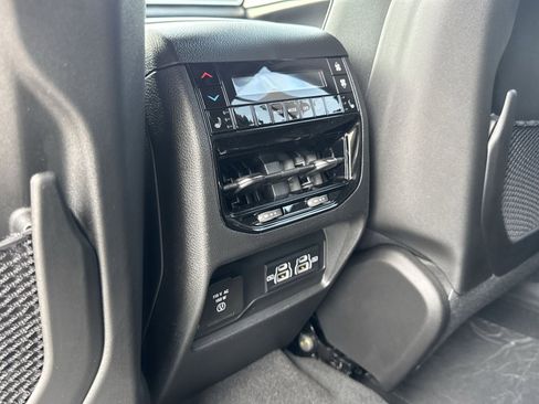 New 2025 Jeep Grand Cherokee L Limited w/ Trailer Tow Package image 30