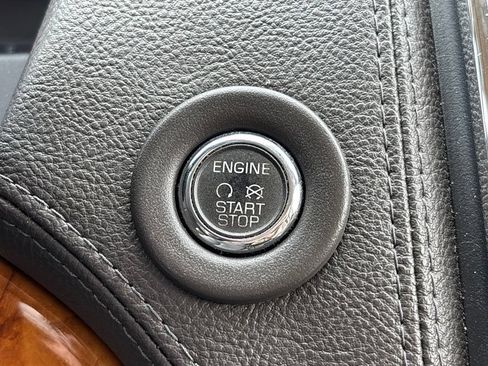 Used 2012 Lincoln MKX FWD image 27