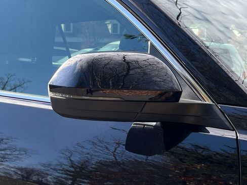 Certified 2024 Volkswagen Atlas Cross Sport SEL R-Line image 9