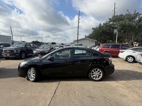 Used 2012 MAZDA MAZDA3 s Grand Touring w/ Tech Pkg FWD image 8