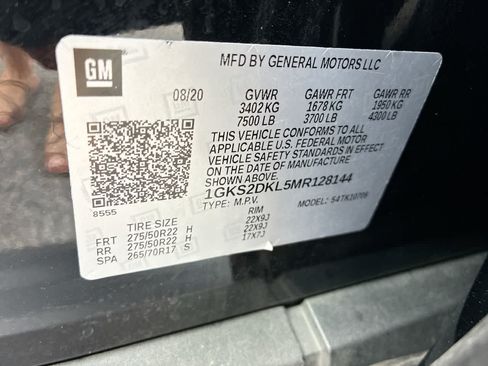 Used 2021 GMC Yukon Denali w/ Denali Premium Package AWD/4WD image 35