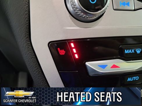 Used 2022 Ford Explorer XLT image 5