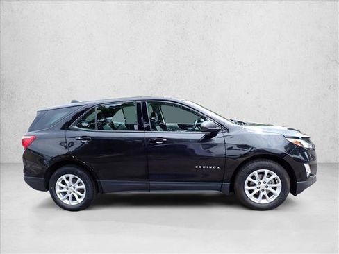 Used 2018 Chevrolet Equinox LS FWD image 5