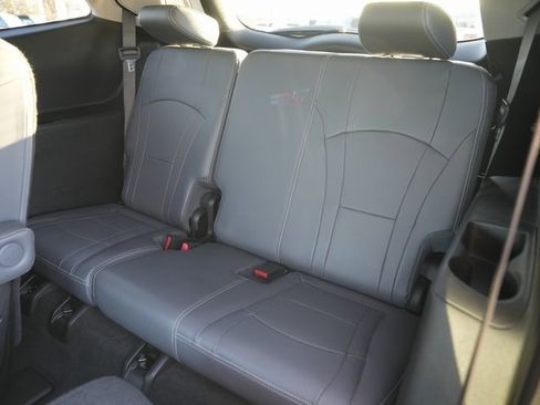 Used 2018 Buick Enclave Premium image 12