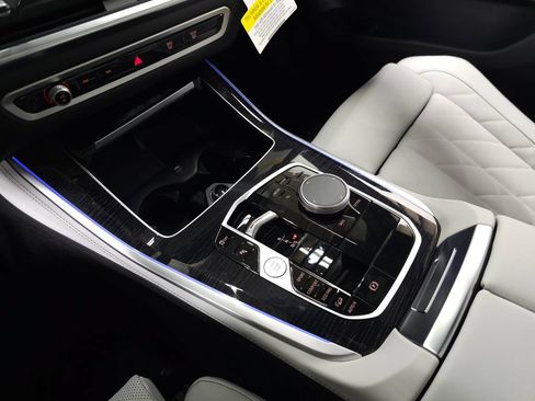 Used 2026 BMW X5 xDrive40i w/ M Sport Package AWD/4WD image 30