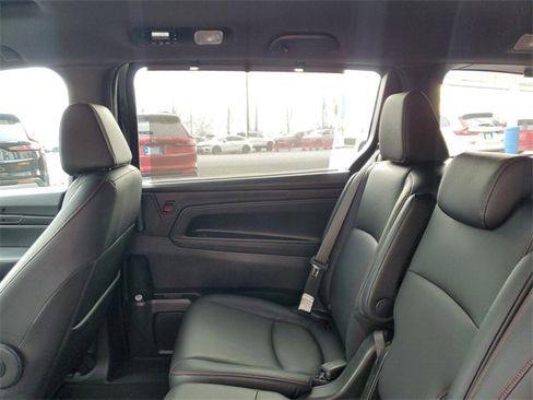 Certified 2024 Honda Odyssey Sport image 10
