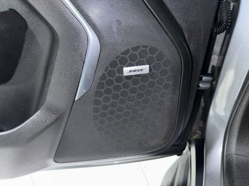 Used 2021 GMC Yukon XL SLT w/ SLT Luxury Plus Package image 16