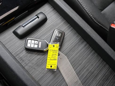 Used 2022 Honda Pilot Elite image 26