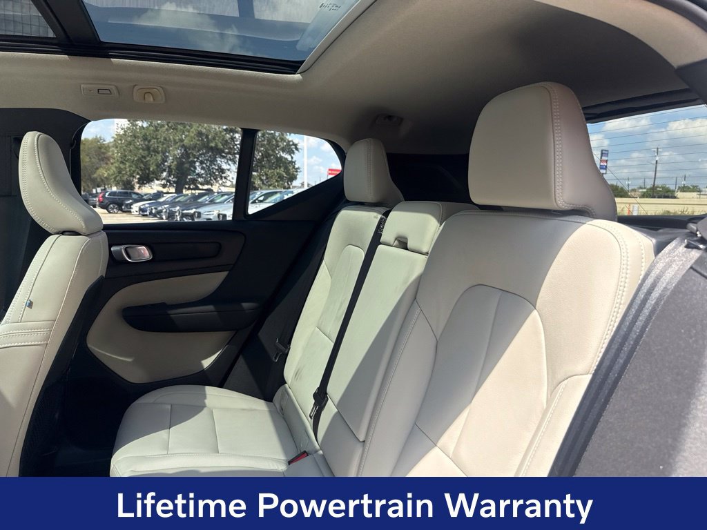 Certified 2024 Volvo XC40 B5 Plus w/ Protection Package Premier AWD/4WD image 27
