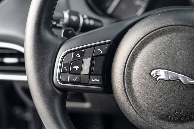 Used 2018 Jaguar XE Premium AWD/4WD image 58