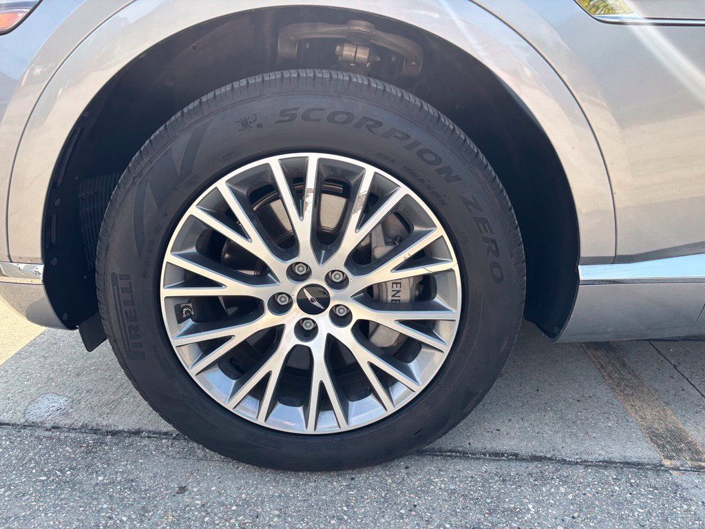 Used 2025 Genesis GV80 2.5T Standard AWD/4WD image 8