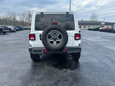 Used 2021 Jeep Wrangler Unlimited Sahara w/ Uconnect 4C Nav & Sound Group AWD/4WD image 4