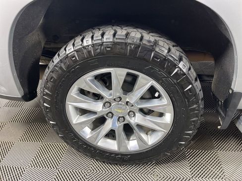 Used 2019 Chevrolet Silverado 1500 LTZ w/ LTZ Premium Package image 14