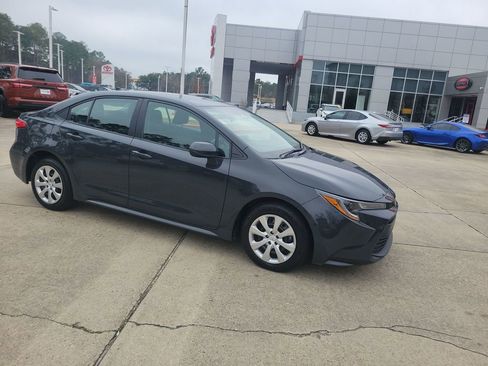 Certified 2024 Toyota Corolla LE image 9