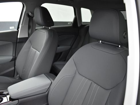 New 2026 Audi Q3 quattro 2.0T AWD/4WD image 10