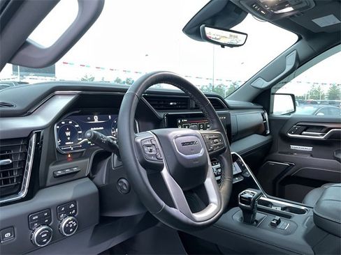 Used 2024 GMC Sierra 1500 Denali w/ Denali Reserve Package image 11