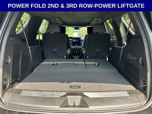 Used 2026 GMC Yukon Denali Ultimate AWD/4WD image 22