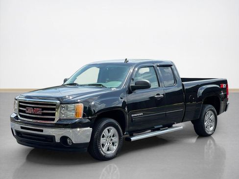 Used 2013 GMC Sierra 1500 SLE w/ Power Tech Package AWD/4WD image 3