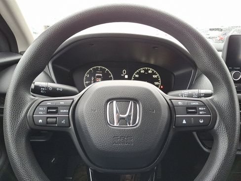 Certified 2023 Honda HR-V LX image 18