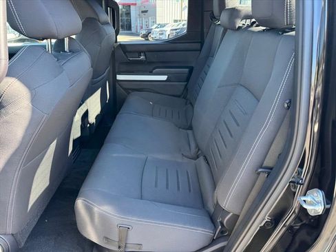 Used 2024 Toyota Tacoma TRD Off-Road image 10