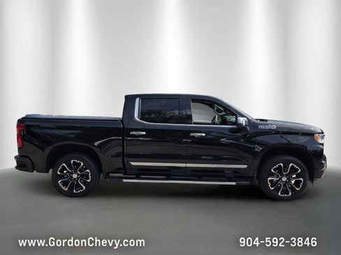 Certified 2024 Chevrolet Silverado 1500 High Country w/ High Country Premium Package AWD/4WD image 7
