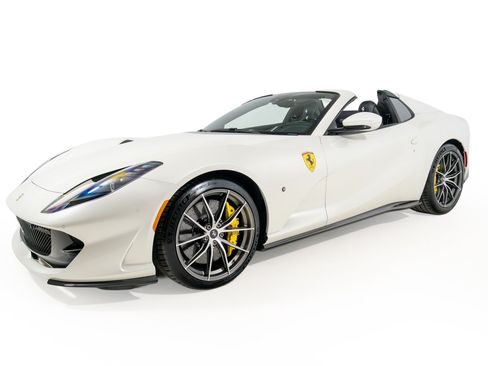 Used 2021 Ferrari 812 GTS RWD image 14