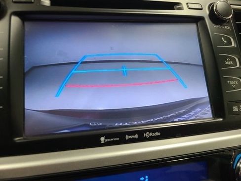 Used 2016 Toyota Highlander XLE AWD/4WD image 5