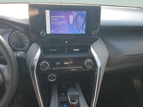 Certified 2023 Toyota Venza LE AWD/4WD image 22