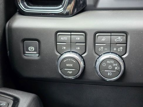 New 2026 GMC Sierra 1500 AT4X AWD/4WD image 18