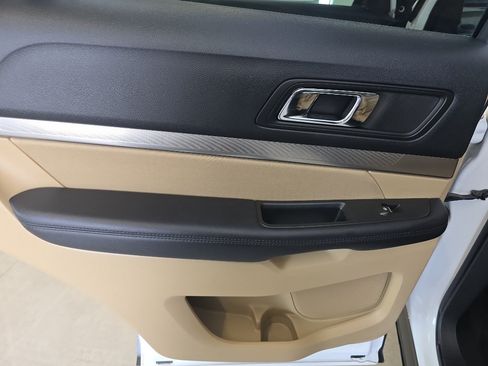Used 2017 Ford Explorer 4WD image 17