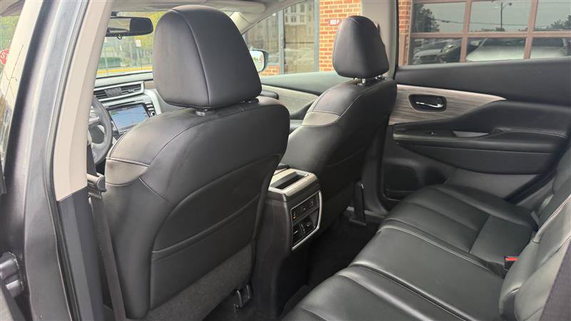 Used 2016 Nissan Murano Platinum w/ Platinum Technology Package AWD/4WD image 19