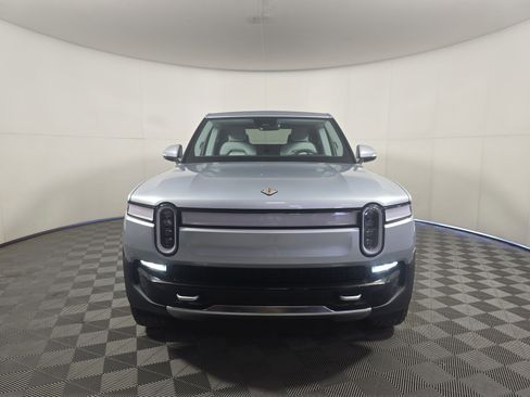 Used 2023 Rivian R1T Launch Edition image 8