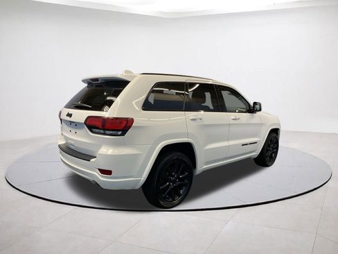 Certified 2020 Jeep Grand Cherokee Altitude image 6