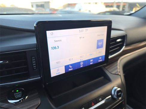 Used 2020 Ford Explorer Limited image 20