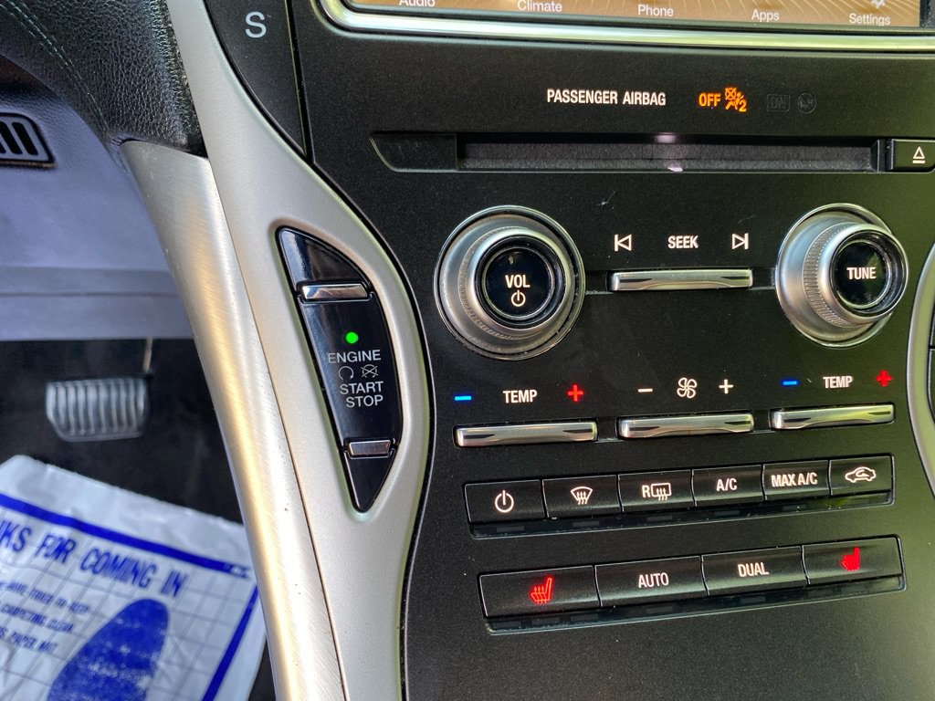 Used 2019 Lincoln Nautilus Premier AWD/4WD image 15