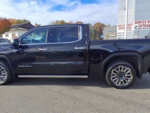 Used 2023 GMC Sierra 1500 Denali Ultimate image 3
