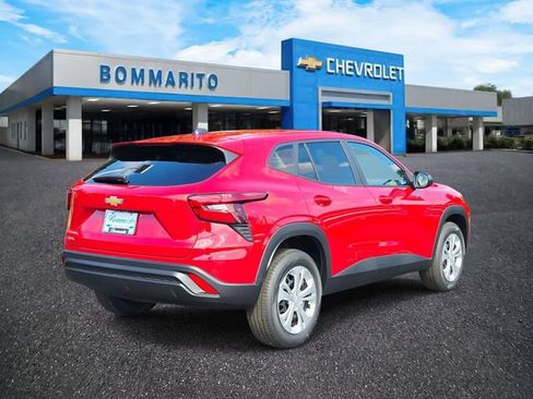 New 2026 Chevrolet Trax LS FWD image 5