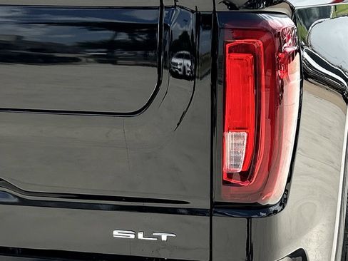 Used 2025 GMC Sierra 1500 SLT AWD/4WD image 8