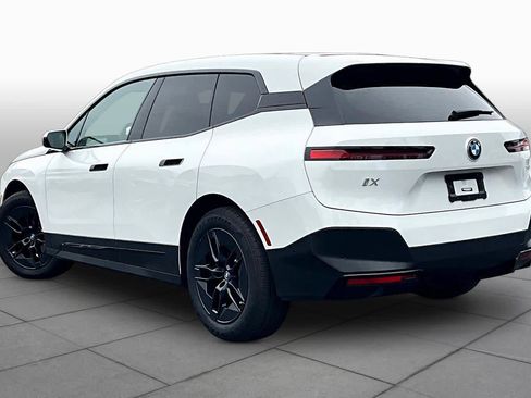 Certified 2023 BMW iX xDrive50 image 11