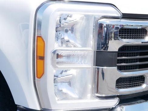 Certified 2023 Ford F350 XLT w/ FX4 Off-Road Package AWD/4WD image 5