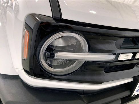 Used 2022 Ford Bronco Outer Banks AWD/4WD image 12