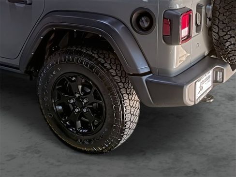 Used 2021 Jeep Wrangler Unlimited Sport image 9