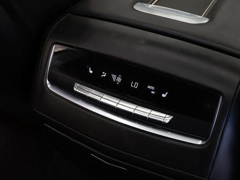 Used 2022 Cadillac Escalade ESV Sport Platinum AWD/4WD image 27