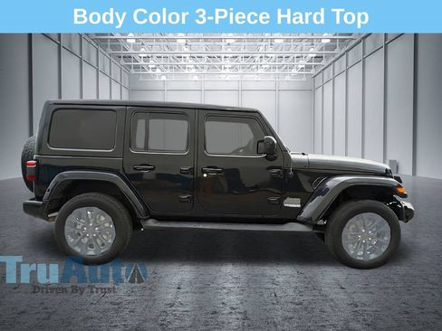 Used 2020 Jeep Wrangler Unlimited Sahara AWD/4WD image 9