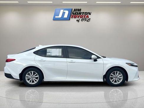 New 2026 Toyota Camry LE image 4