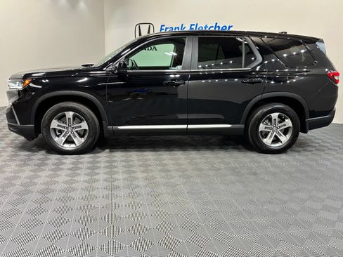 Certified 2023 Honda Pilot EX-L image 2